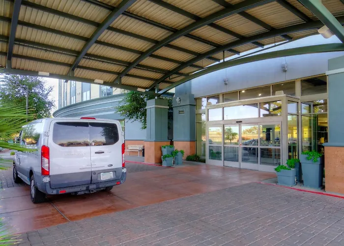 Hotel & Airport By Ihg Phoenix