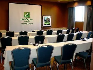 Hotel & Airport By Ihg Phoenix