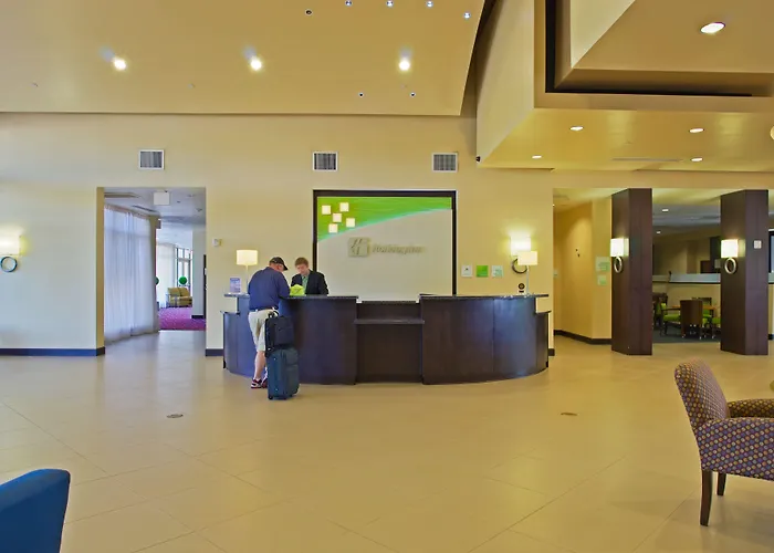 Hotel & Airport By Ihg 3*