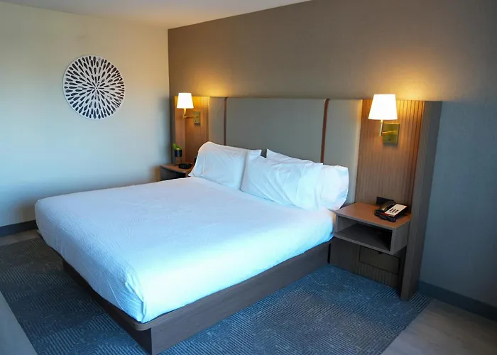 & Airport By Ihg Hotel Phoenix