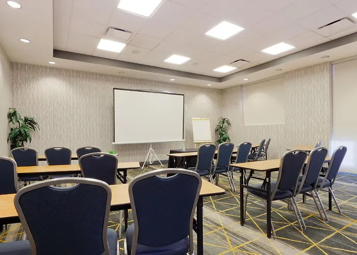 Hotel & Airport By Ihg Phoenix
