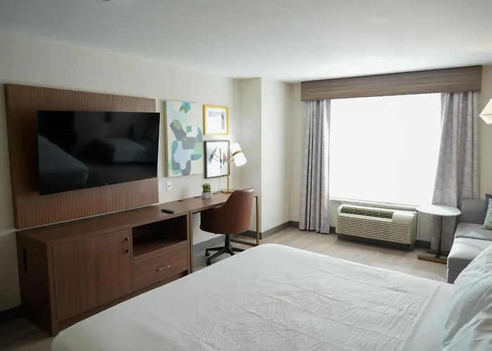 Hotel & Airport By Ihg