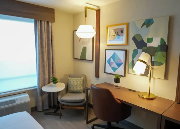 Hotel & Airport By Ihg 3*