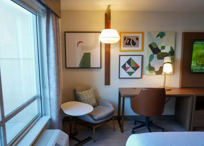 Hotel & Airport By Ihg