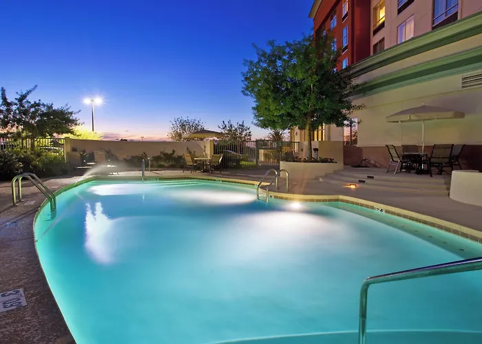 & Airport By Ihg Hotel Phoenix